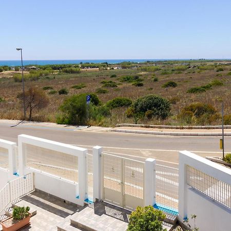 Gigli Hotel Salento Marina Di Pescoluse Room photo