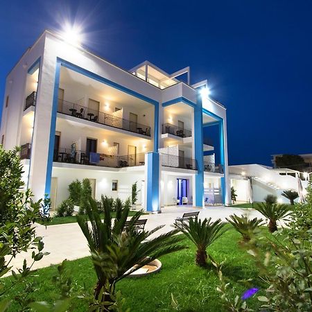 Gigli Hotel Salento Marina Di Pescoluse Exterior photo