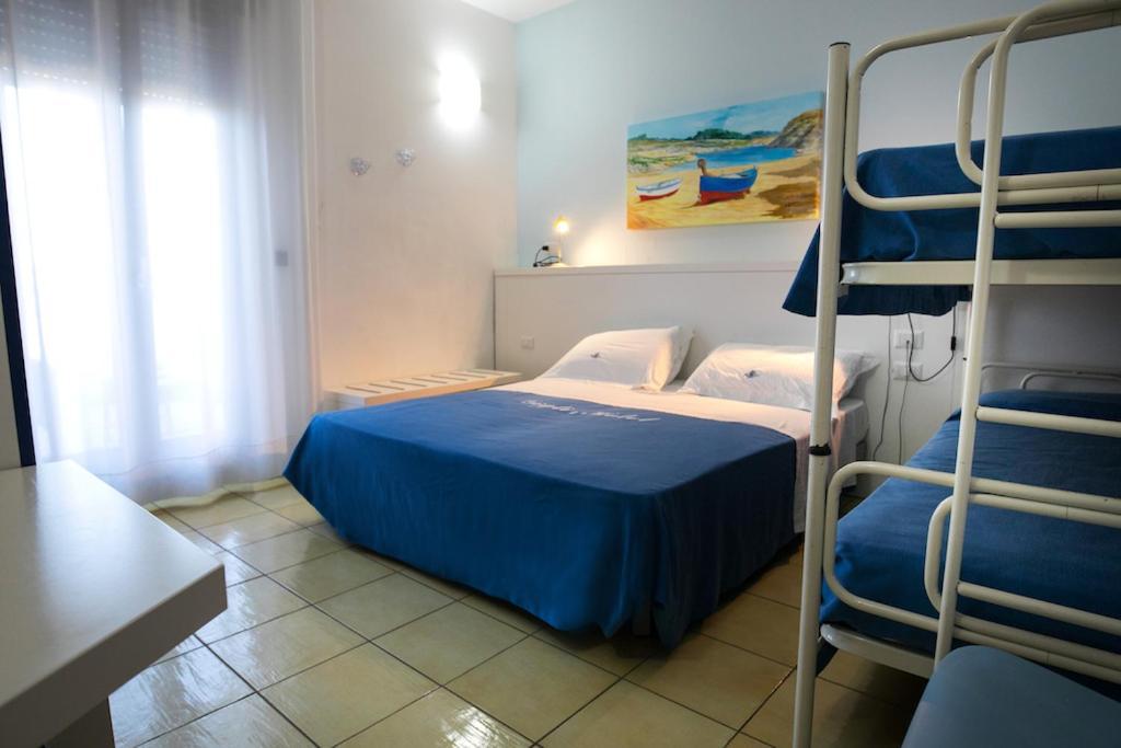Gigli Hotel Salento Marina Di Pescoluse Exterior photo