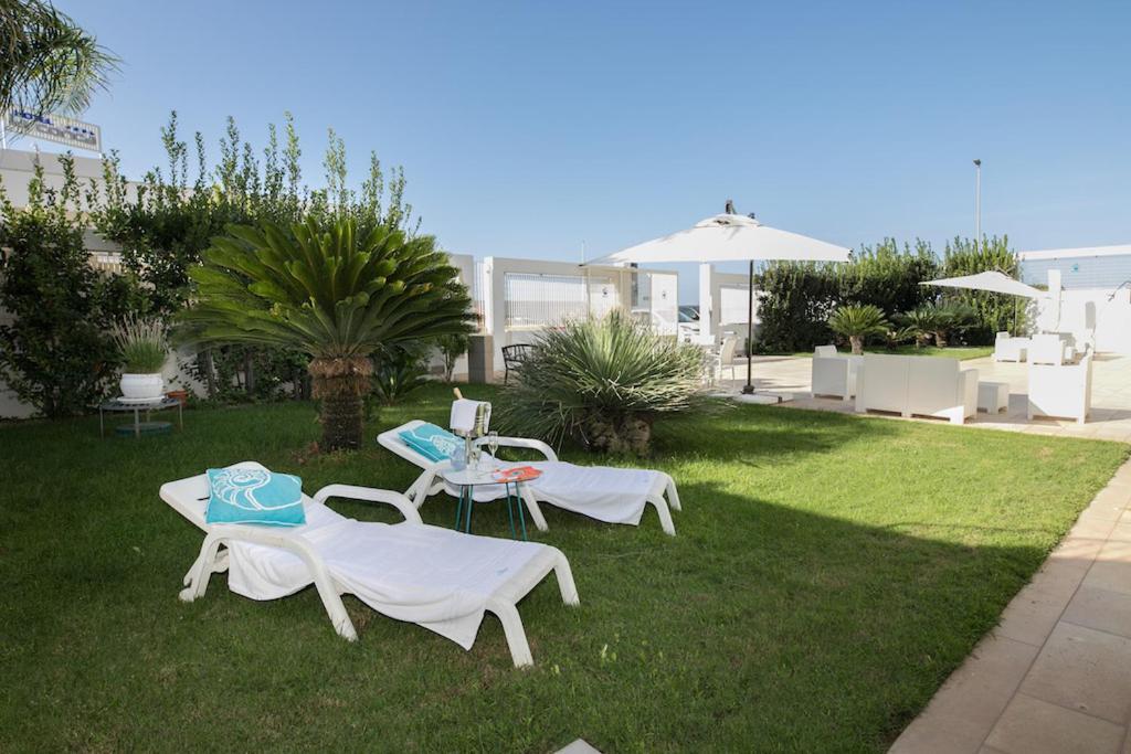 Gigli Hotel Salento Marina Di Pescoluse Exterior photo
