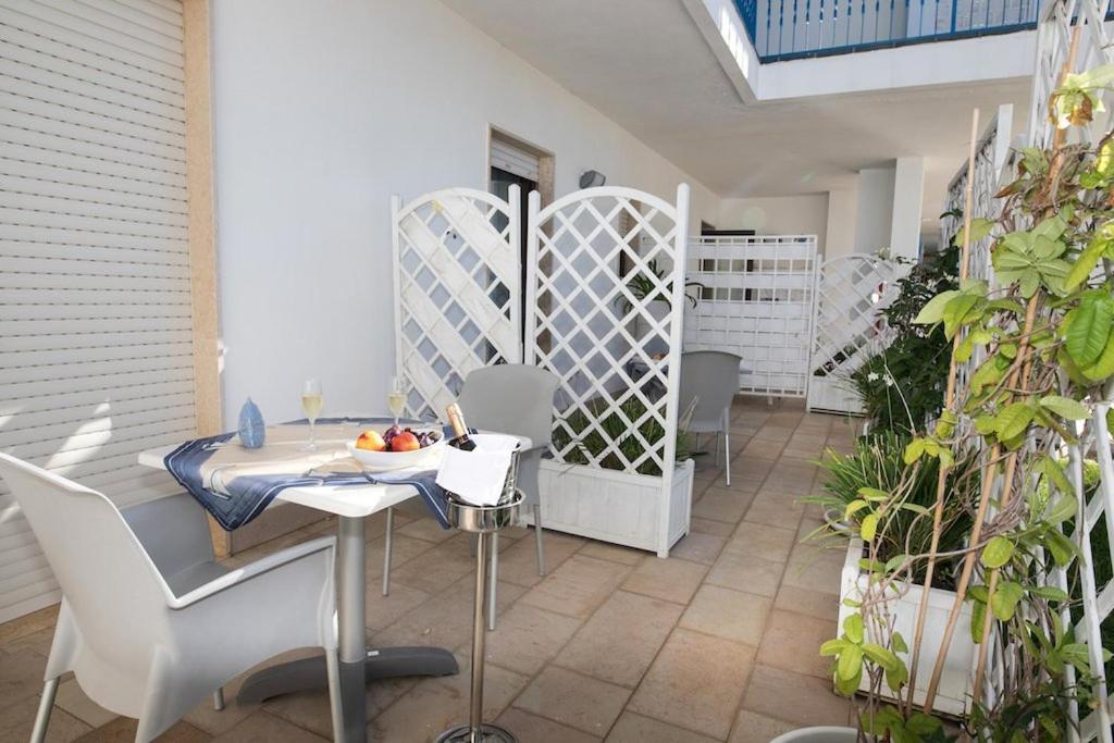 Gigli Hotel Salento Marina Di Pescoluse Exterior photo