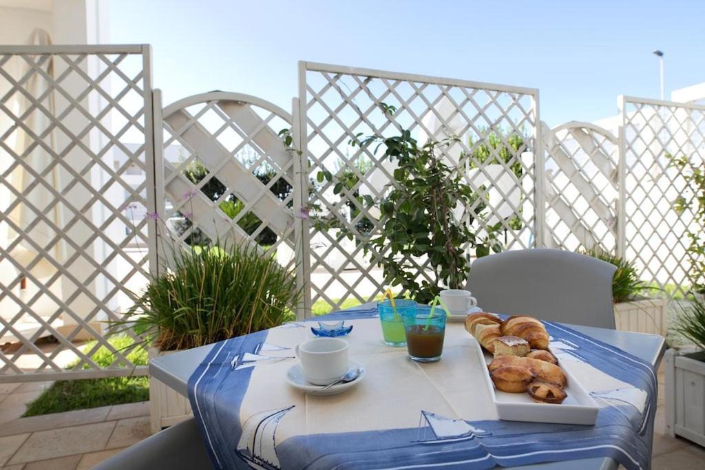 Gigli Hotel Salento Marina Di Pescoluse Exterior photo